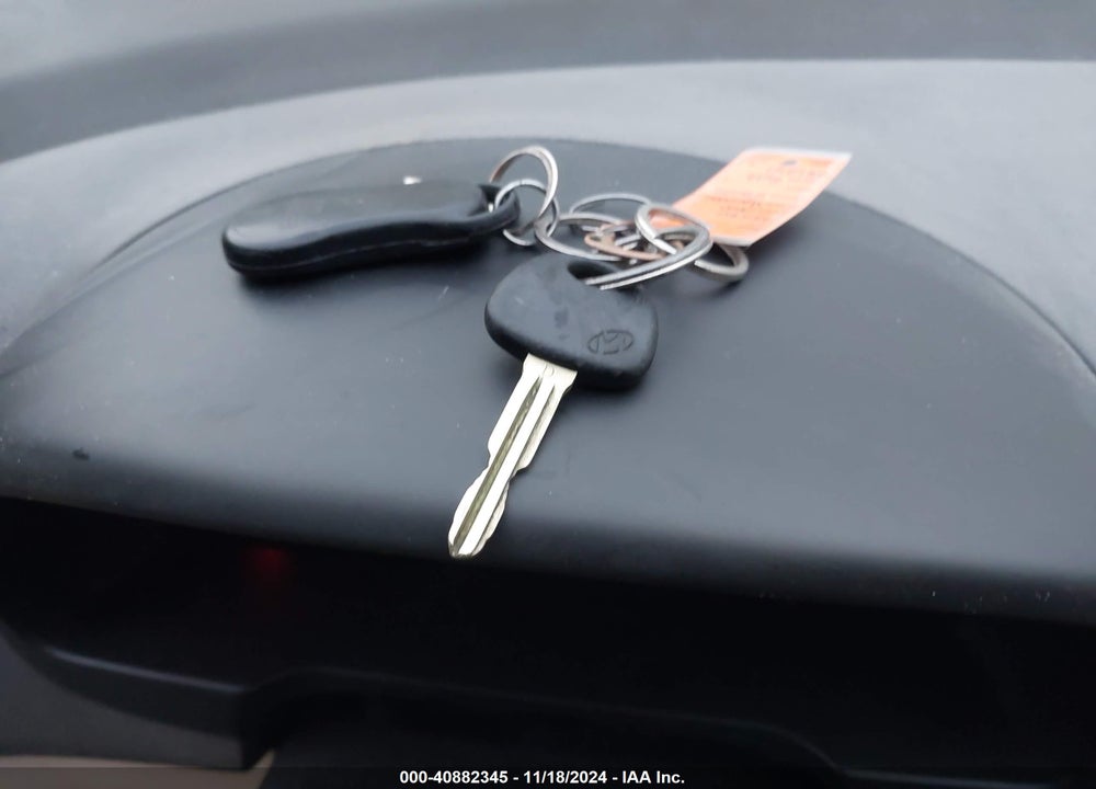 2010 HYUNDAI ELANTRA GLS VIN: KMHDU4AD1AU081241