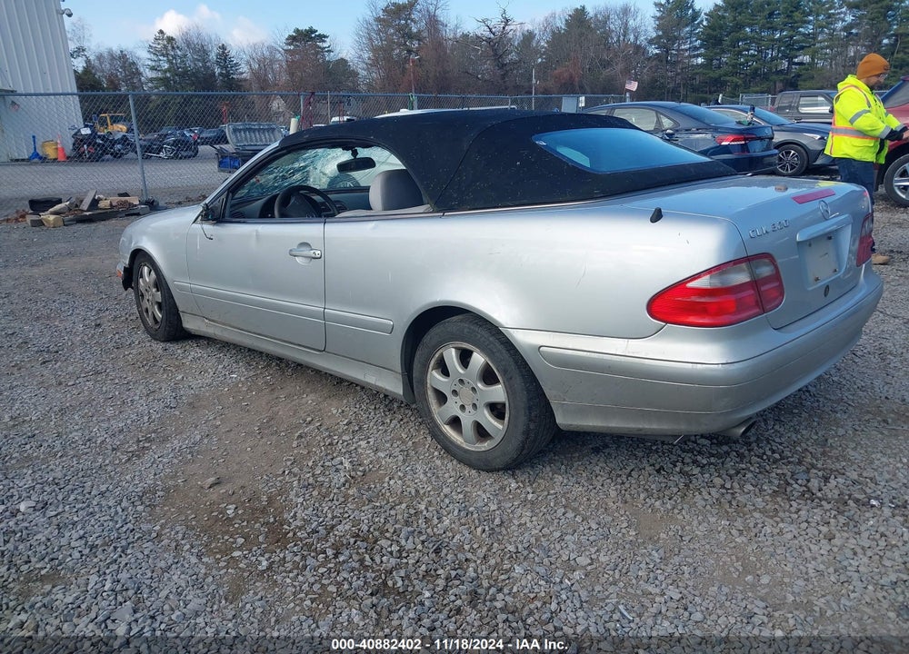 2002 MERCEDES-BENZ CLK 320 VIN: WDBLK65G42T111991