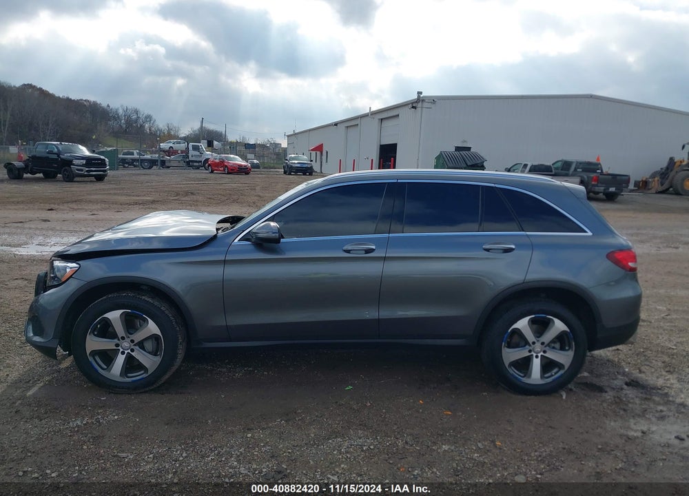 2016 MERCEDES-BENZ GLC 300 4MATIC VIN: WDC0G4KB7GF012147