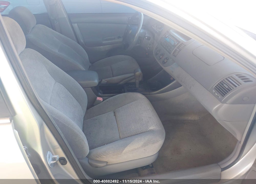 2004 TOYOTA CAMRY LE VIN: 4T1BE32K04U926192