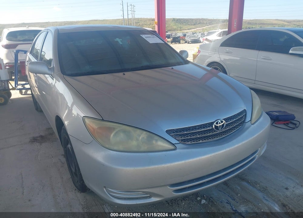 2004 TOYOTA CAMRY LE VIN: 4T1BE32K04U926192