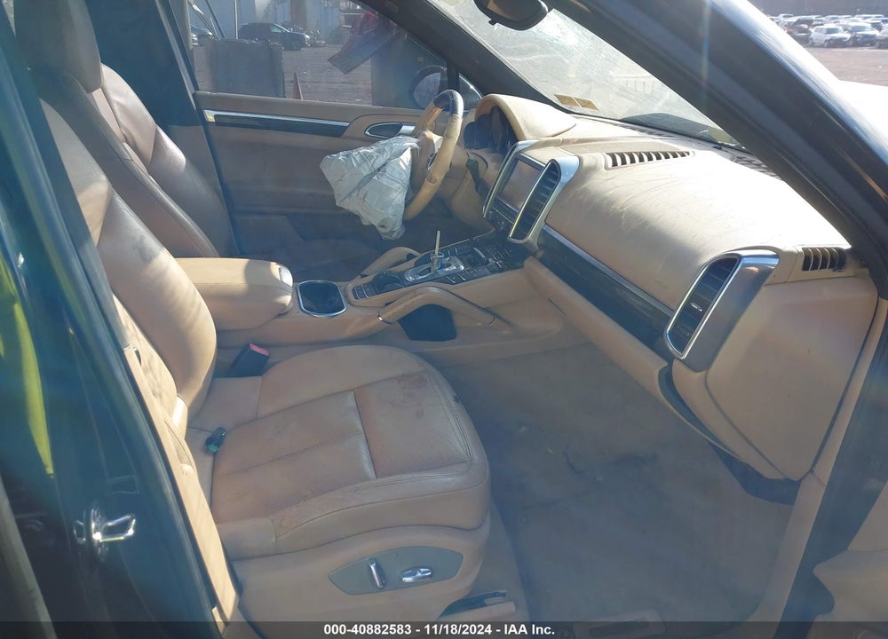 2011 PORSCHE CAYENNE VIN: WP1AA2A29BLA01001