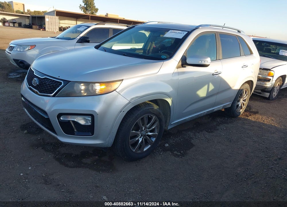 2011 KIA SORENTO SX V6 VIN: 5XYKW4A23BG108155