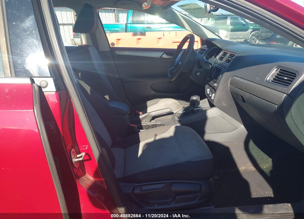 2017 VOLKSWAGEN JETTA 1.4T S VIN: 3VW2B7AJ3HM201772