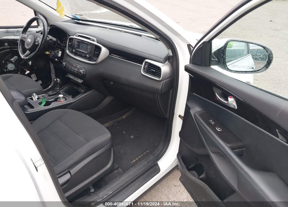 2016 KIA SORENTO 2.4L LX VIN: 5XYPGDA38GG103455