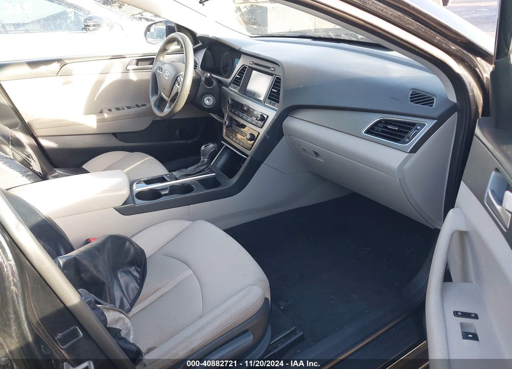 2016 HYUNDAI SONATA VIN: 5NPE24AF7GH368246