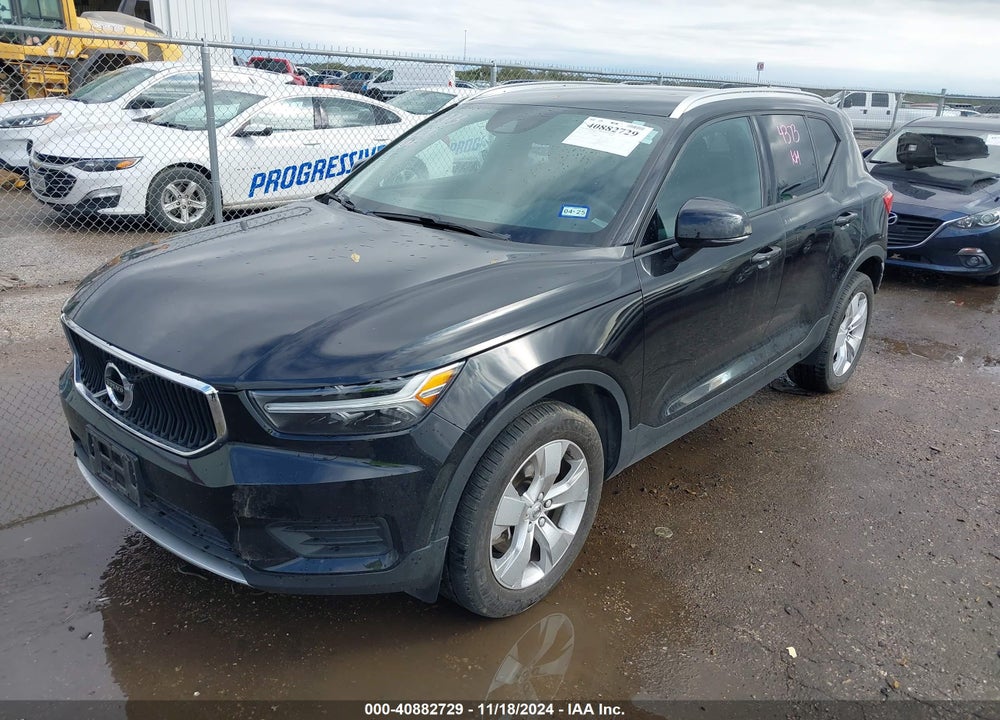 2022 VOLVO XC40 T5 MOMENTUM VIN: YV4162UK1N2758609