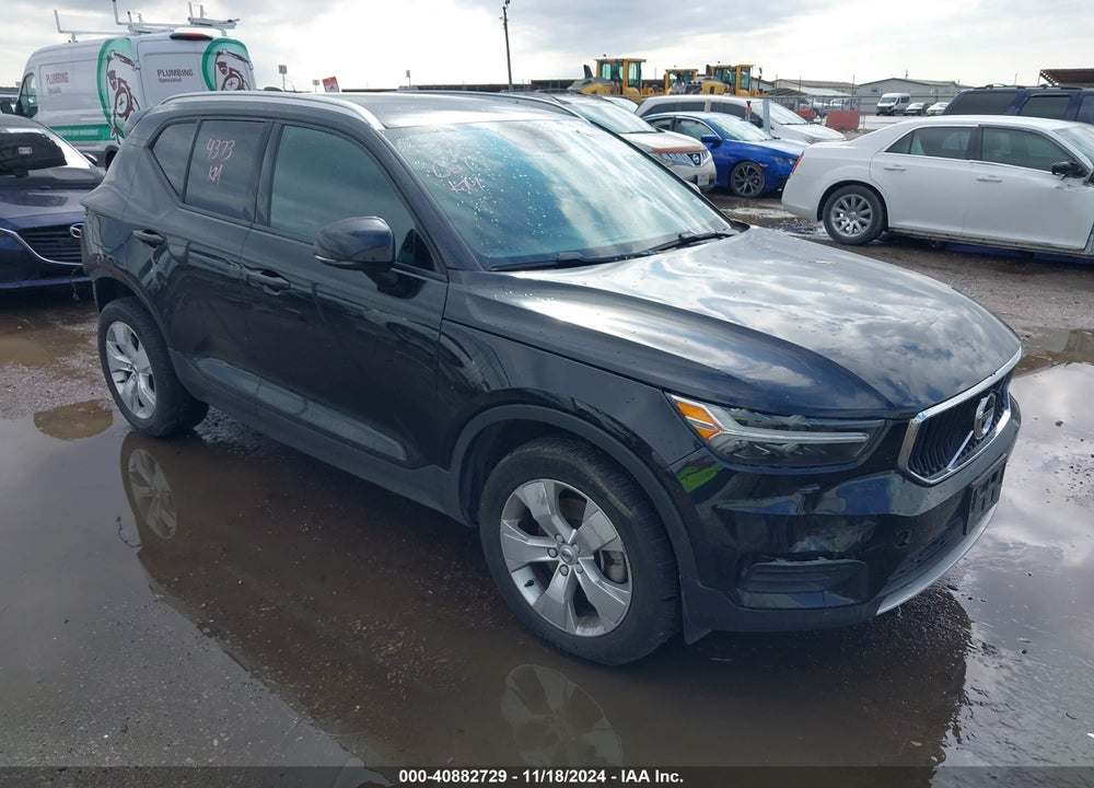 2022 VOLVO XC40 T5 MOMENTUM VIN: YV4162UK1N2758609
