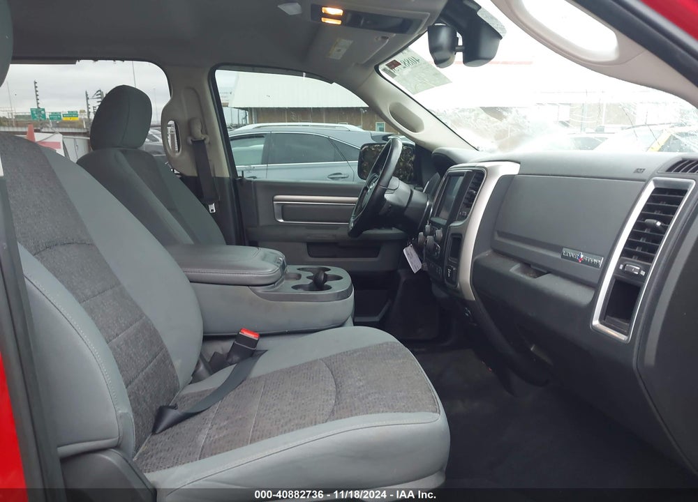 2018 RAM 1500 LONE STAR SILVER  4X4 6'4 BOX VIN: 1C6RR7TT2JS118494