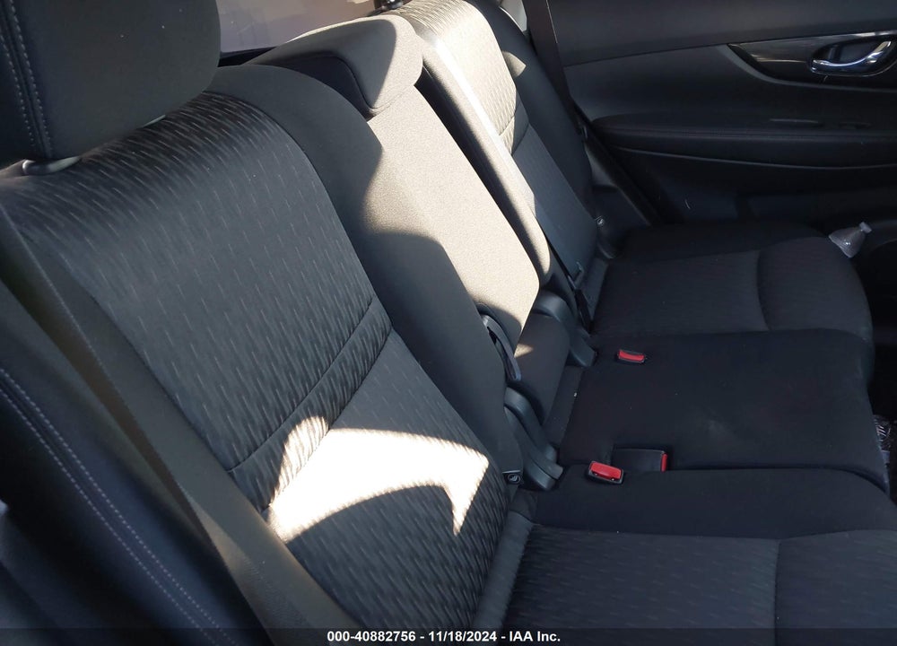 2018 NISSAN ROGUE SV VIN: JN8AT2MV4JW308062