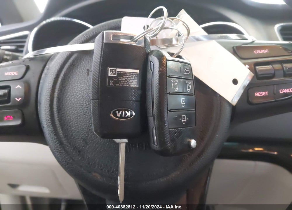 2016 KIA SEDONA LX VIN: KNDMB5C12G6129698