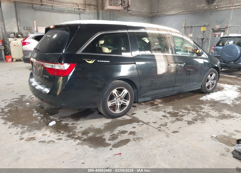 2011 HONDA ODYSSEY TOURING/TOURING ELITE VIN: 5FNRL5H94BB012588