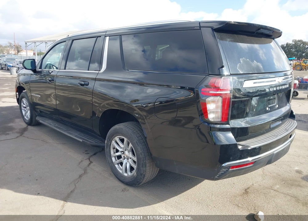 2022 CHEVROLET SUBURBAN 2WD LT VIN: 1GNSCCKD5NR111820