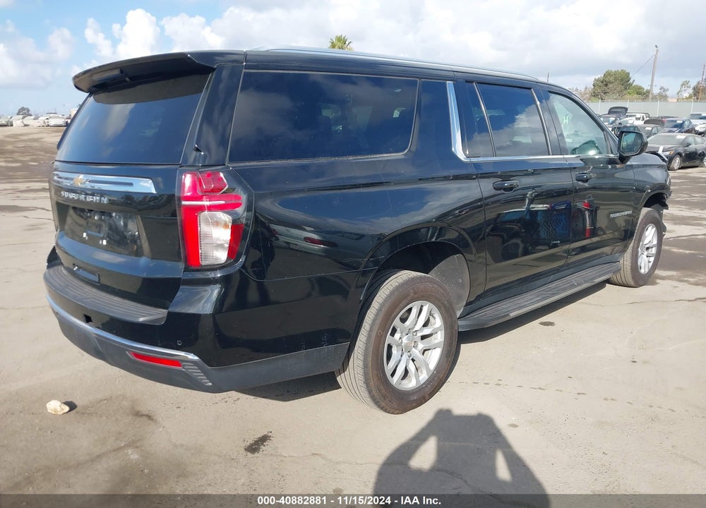 2022 CHEVROLET SUBURBAN 2WD LT VIN: 1GNSCCKD5NR111820