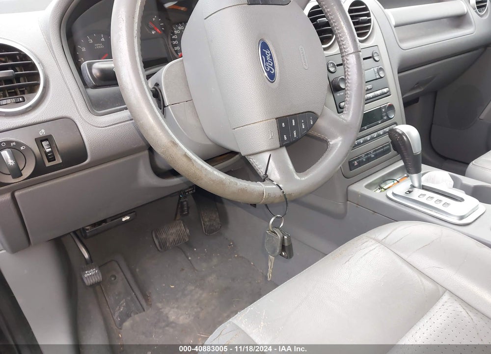 2005 FORD FREESTYLE VIN: 1FMZK05175GA45689