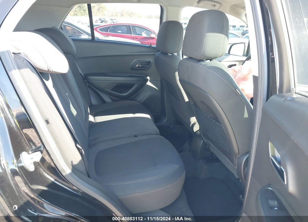 2021 CHEVROLET TRAX FWD LS VIN: KL7CJKSB1MB338163