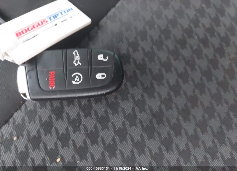 2019 DODGE CHALLENGER R/T VIN: 2C3CDZBT2KH751939