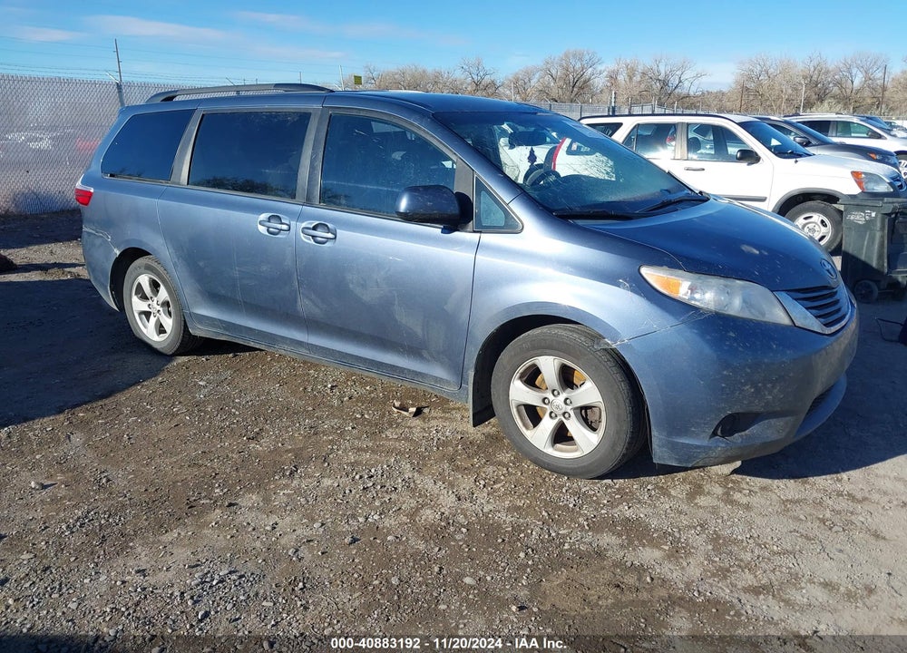 2015 TOYOTA SIENNA LE 8 PASSENGER VIN: 5TDKK3DC9FS552983