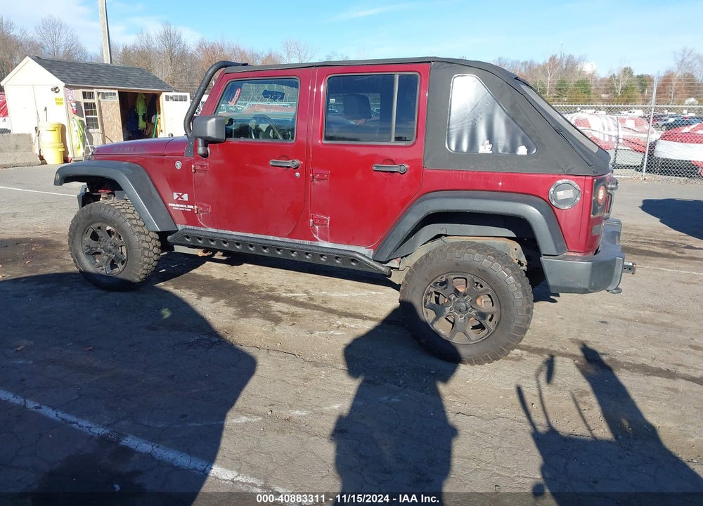2009 JEEP WRANGLER UNLIMITED X VIN: 1J4GA39179L716585