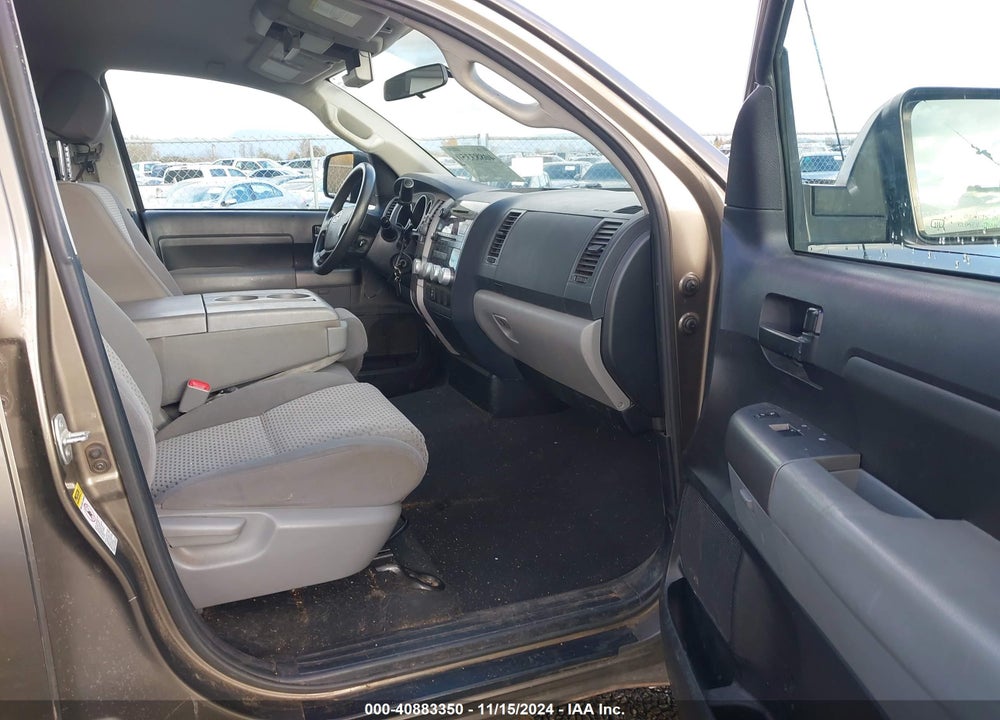 2013 TOYOTA TUNDRA GRADE 5.7L V8 VIN: 5TFUY5F19DX270901