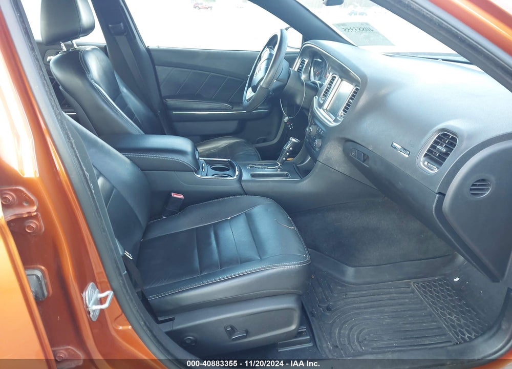 2011 DODGE CHARGER R/T VIN: 2B3CM5CT4BH590515