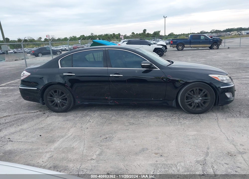 2013 HYUNDAI GENESIS 3.8 VIN: KMHGC4DDXDU240306