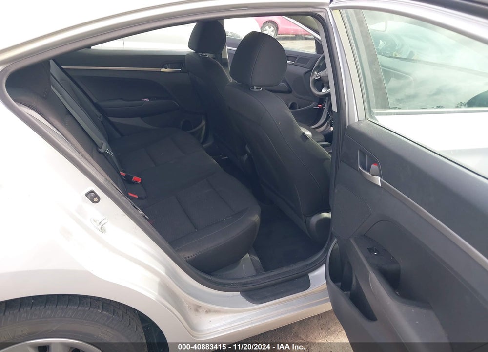 2019 HYUNDAI ELANTRA SE VIN: KMHD74LF9KU843013