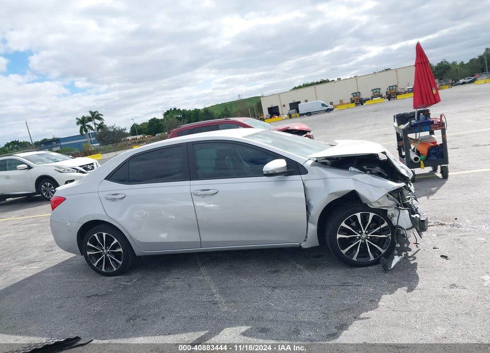 2018 TOYOTA COROLLA SE VIN: 5YFBURHE1JP785993