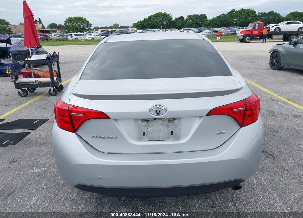 2018 TOYOTA COROLLA SE VIN: 5YFBURHE1JP785993