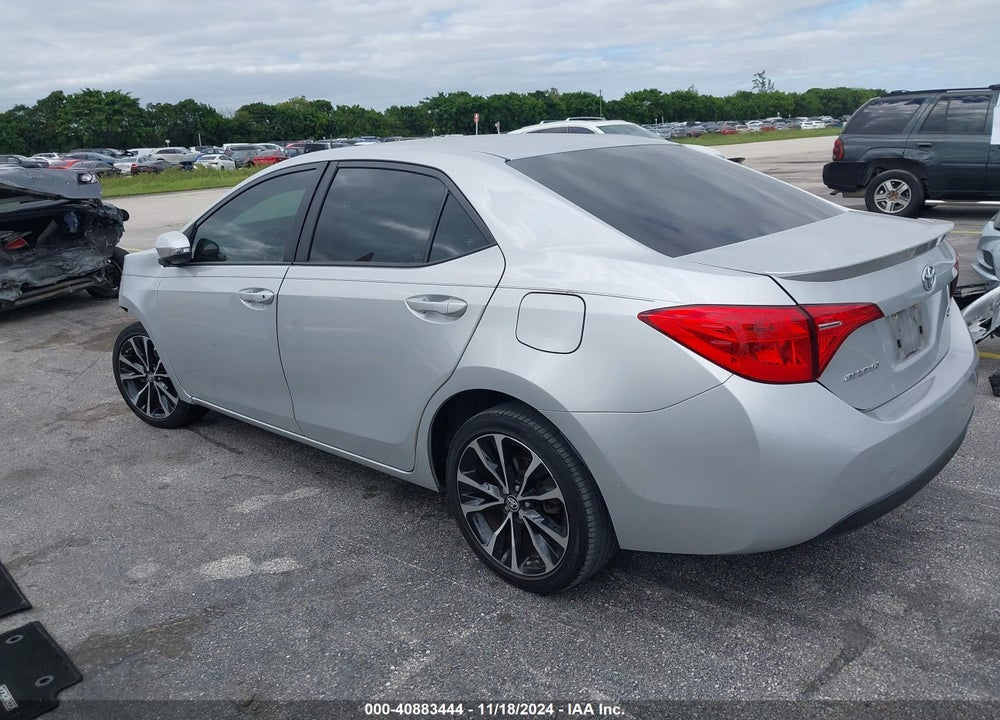 2018 TOYOTA COROLLA SE VIN: 5YFBURHE1JP785993