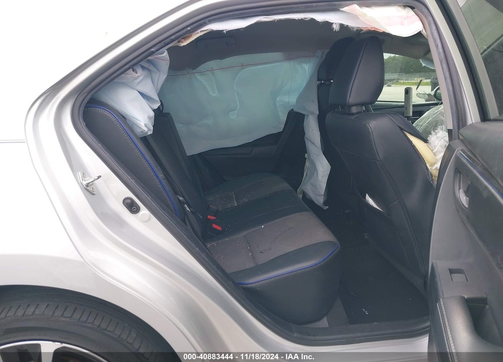 2018 TOYOTA COROLLA SE VIN: 5YFBURHE1JP785993