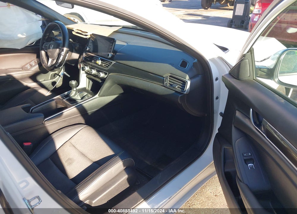 2019 HONDA ACCORD SPORT VIN: 1HGCV1E32KA005822