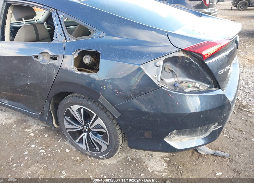 2018 HONDA CIVIC EX-T VIN: JHMFC1F33JX031856