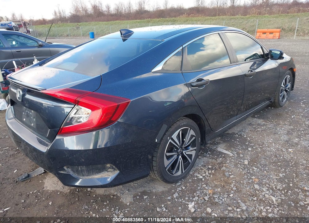2018 HONDA CIVIC EX-T VIN: JHMFC1F33JX031856