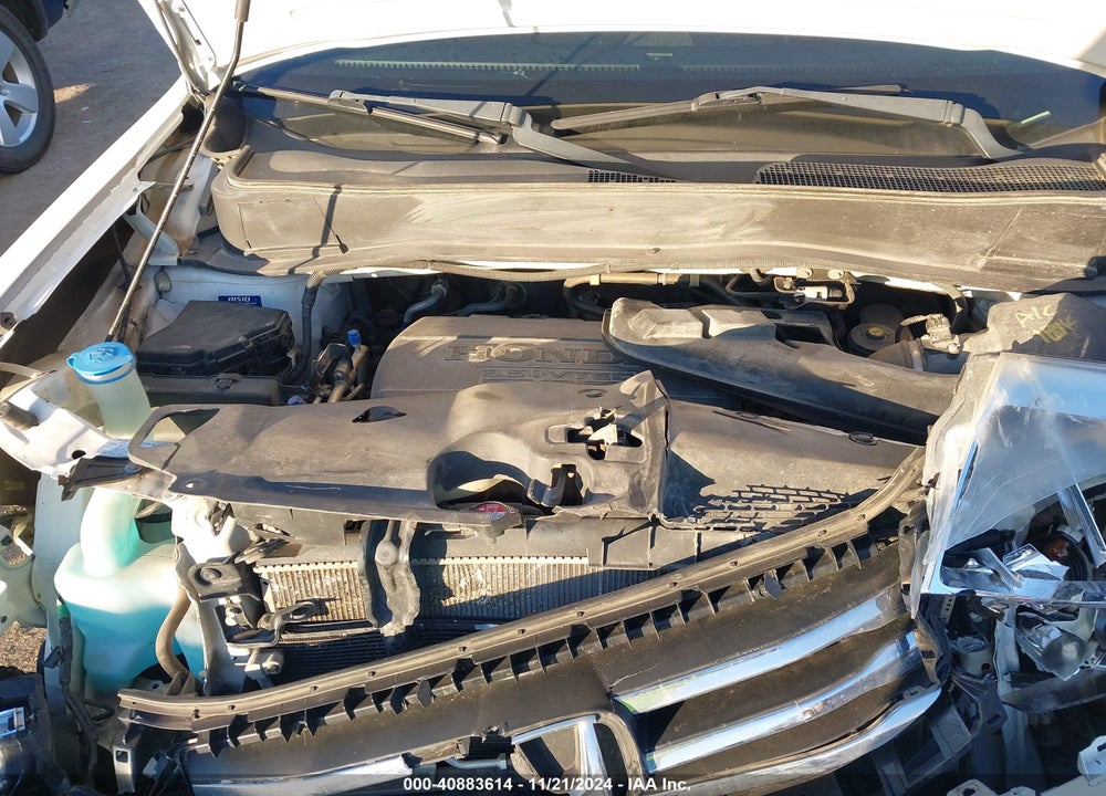 2015 HONDA PILOT TOURING VIN: 5FNYF4H92FB012480