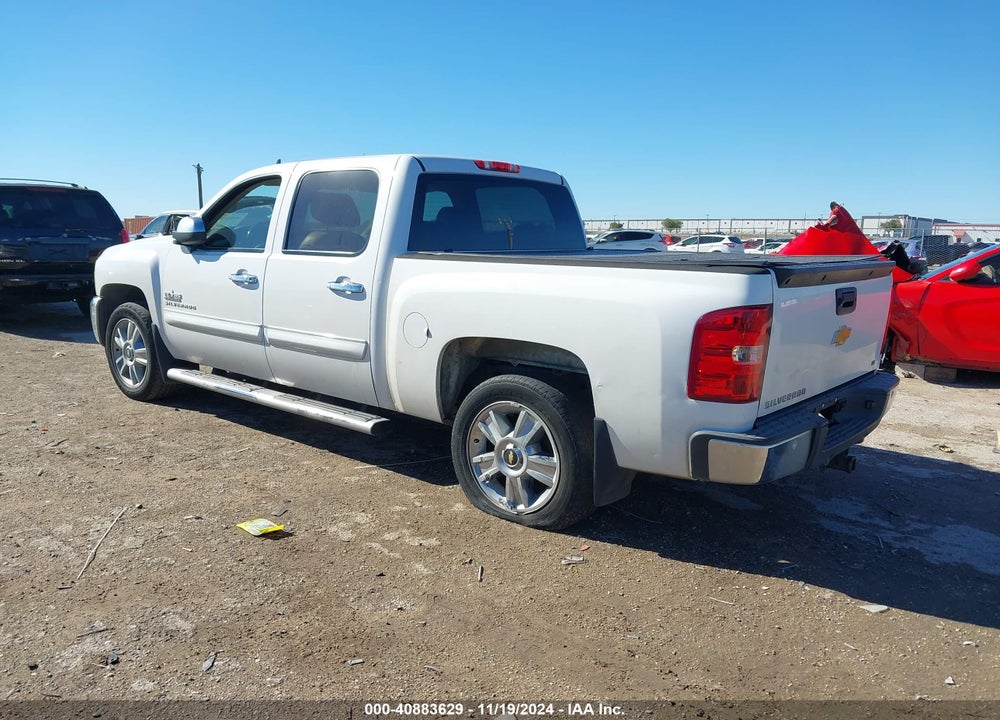 2013 CHEVROLET SILVERADO 1500 LT VIN: 3GCPCSE00DG372126