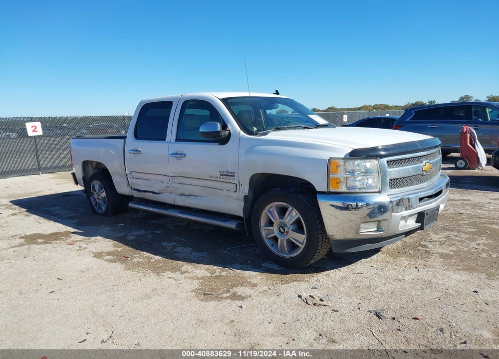 2013 CHEVROLET SILVERADO 1500 LT VIN: 3GCPCSE00DG372126