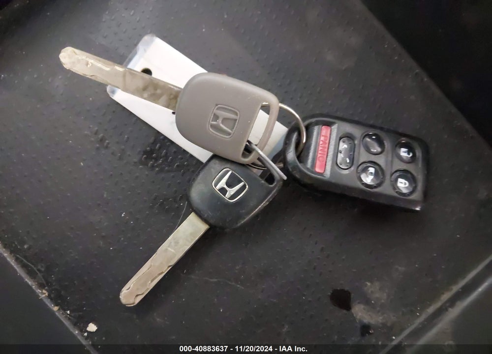 2008 HONDA ODYSSEY TOURING VIN: 5FNRL389X8B021566