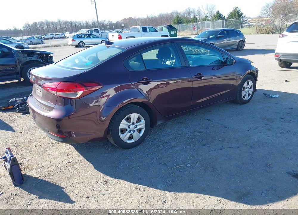 2018 KIA FORTE LX VIN: 3KPFK4A75JE167504