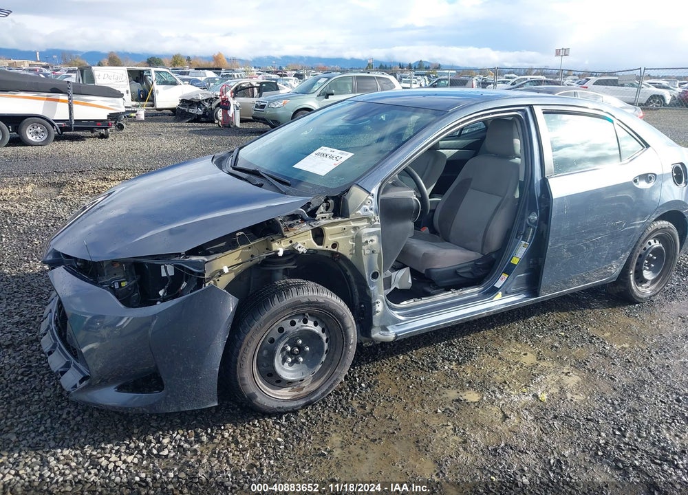 2018 TOYOTA COROLLA LE VIN: 2T1BURHE8JC033904