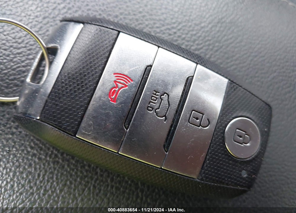 2020 KIA SPORTAGE EX VIN: KNDPNCAC8L7836418