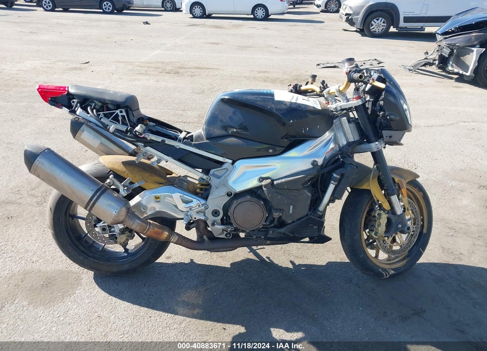 2010 APRILIA TUONO 1000 VIN: ZD4RRTT16AS001151