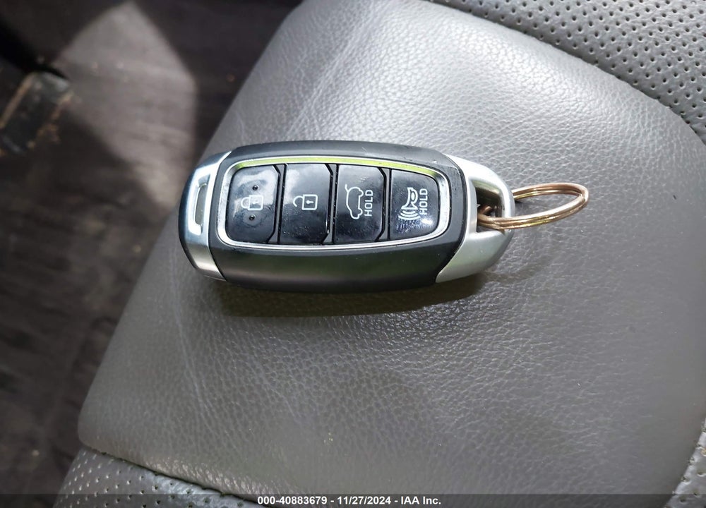 2020 HYUNDAI SANTA FE SEL VIN: 5NMS33AD8LH303468