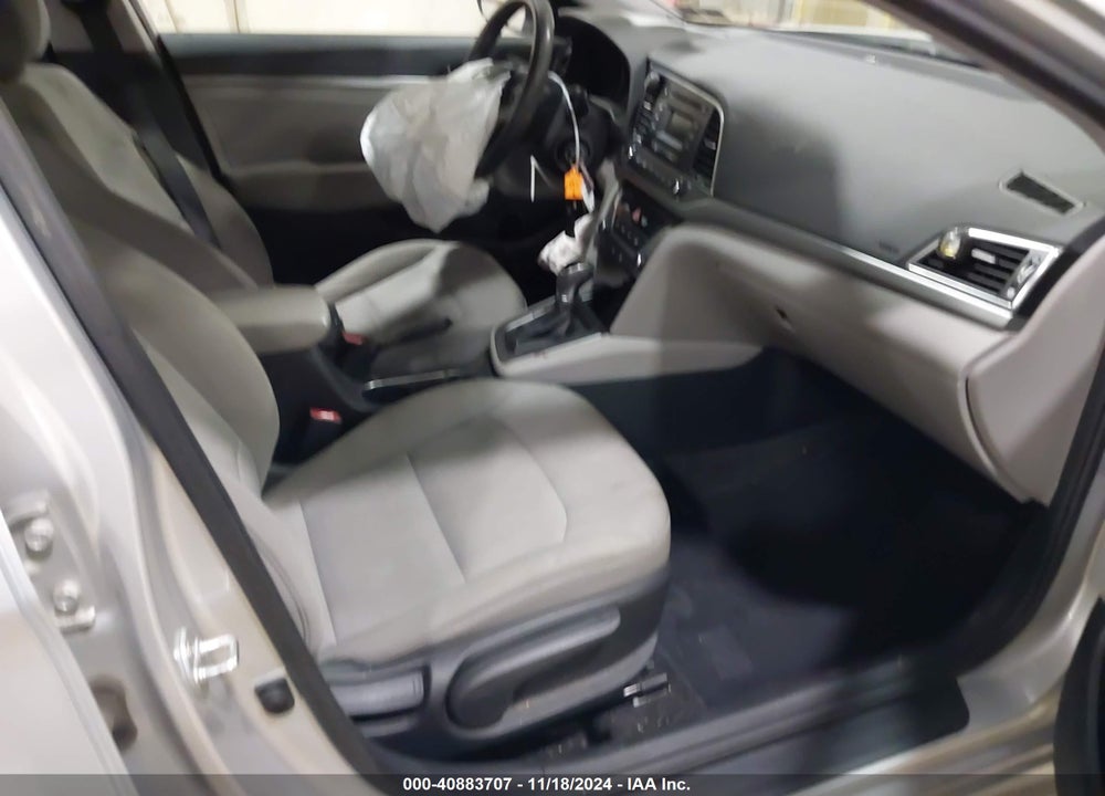 2018 HYUNDAI ELANTRA VIN: 5NPD74LF8JH260090