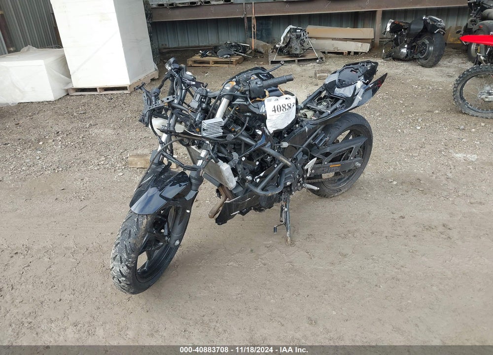 2018 KAWASAKI EX400 VIN: JKAEXKH11JDA11994