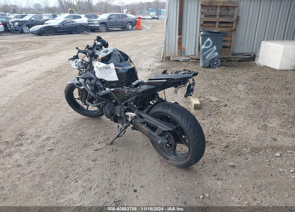 2018 KAWASAKI EX400 VIN: JKAEXKH11JDA11994