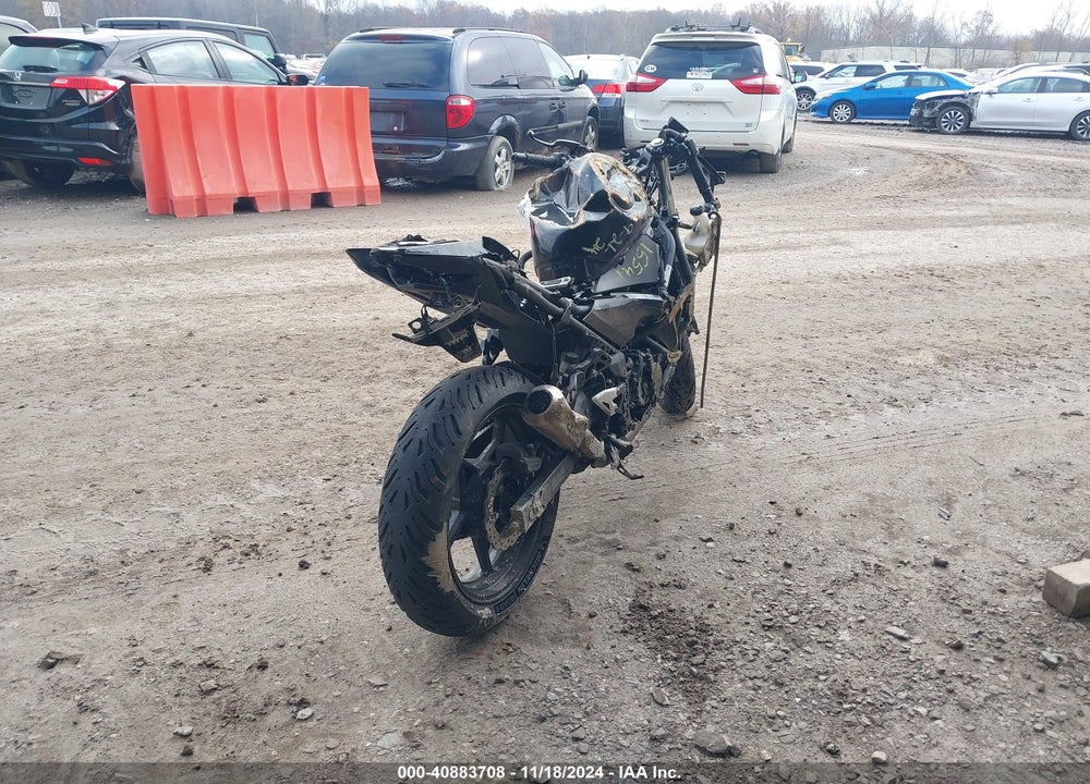 2018 KAWASAKI EX400 VIN: JKAEXKH11JDA11994