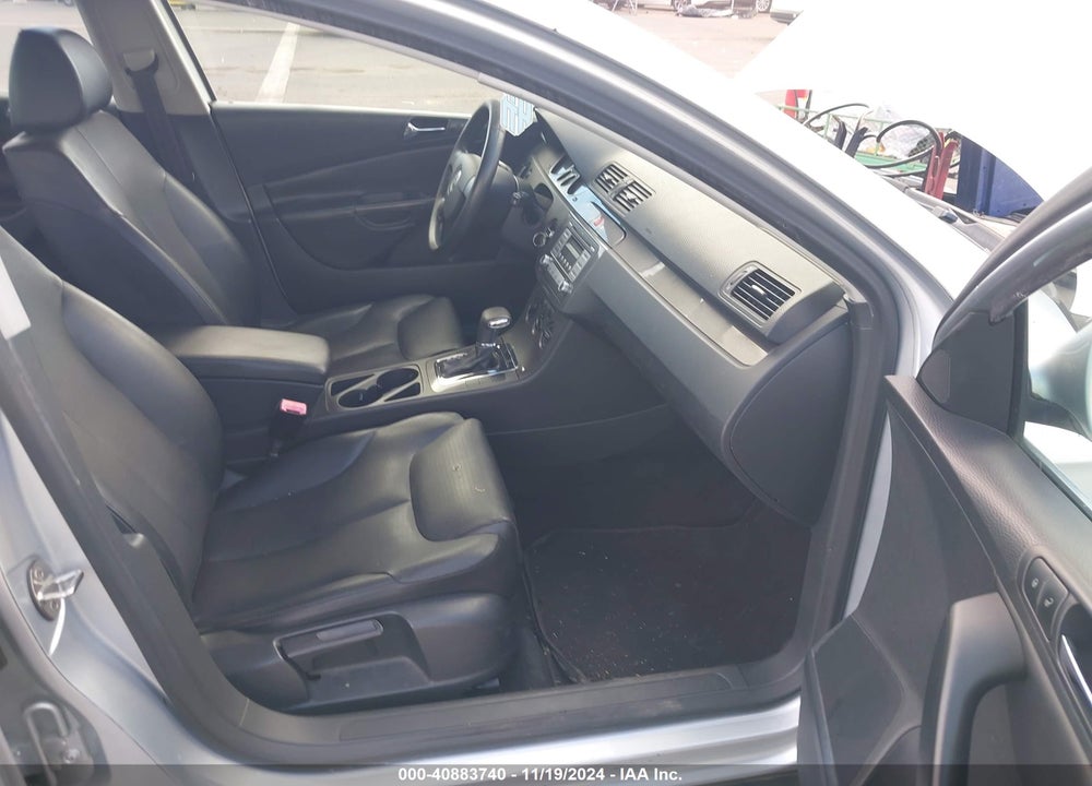 2008 VOLKSWAGEN PASSAT TURBO VIN: WVWJK73C78E123516