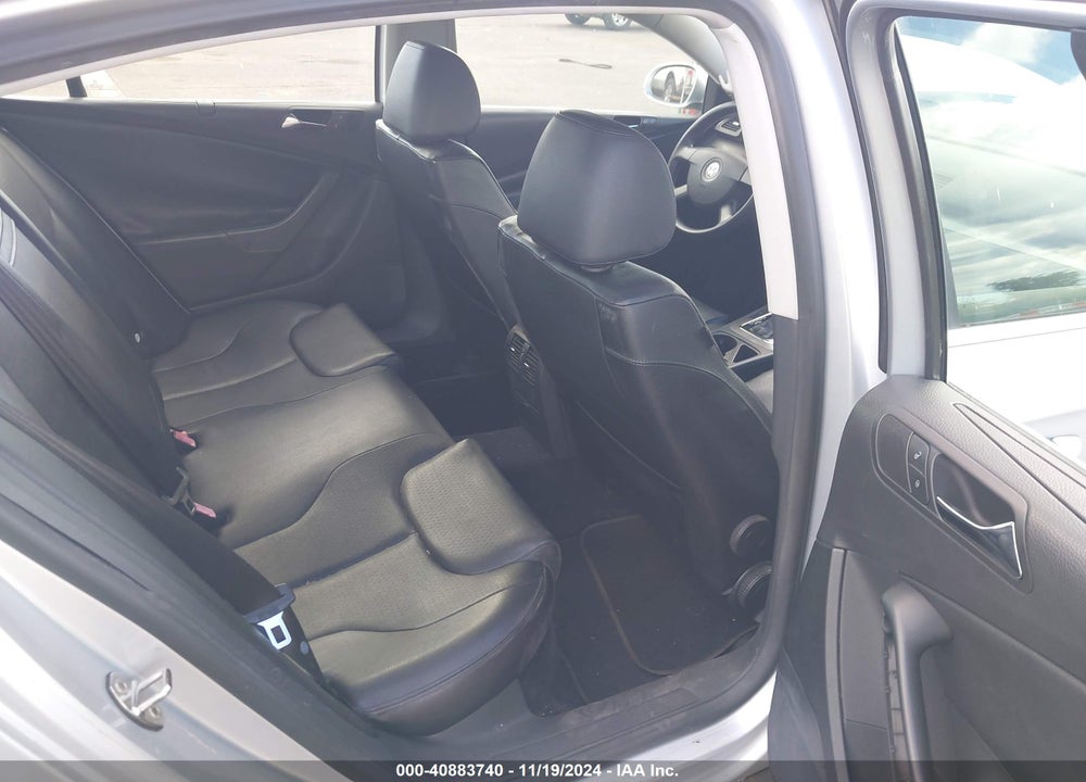 2008 VOLKSWAGEN PASSAT TURBO VIN: WVWJK73C78E123516