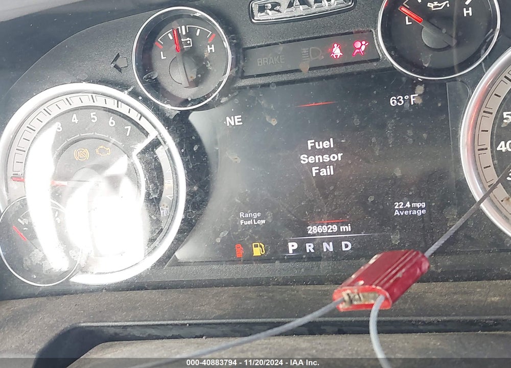 2017 RAM 1500 VIN: 1C6RR6LT4HS570015